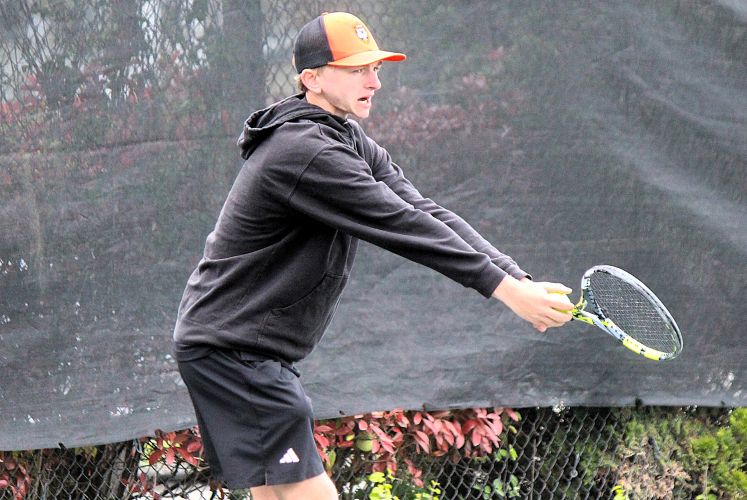 Middle sweeps individual and team titles at Cape May Tennis Club ...